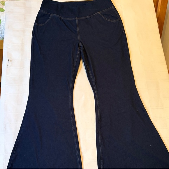 HALARA Pants - HALARA Navy Blue Flare Pants NWT